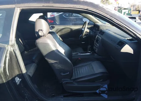 2010 Dodge Challenger Se z USA, uszkodzony, nr VIN 2B3CJ4DV2AH240611